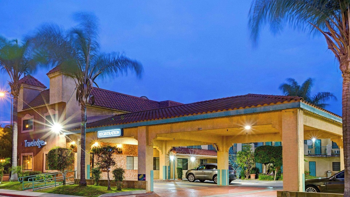 Lynwood Hotel | Travelodge by Wyndham Lynwood