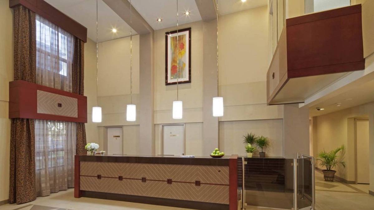 Durham Region Hotel | Travelodge by Wyndham Oshawa Whitby