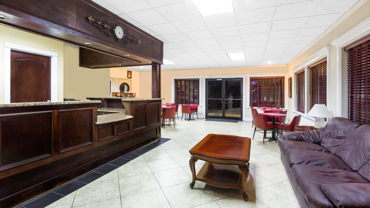 Shreveport Hotel | Travelodge by Wyndham Shreveport LA