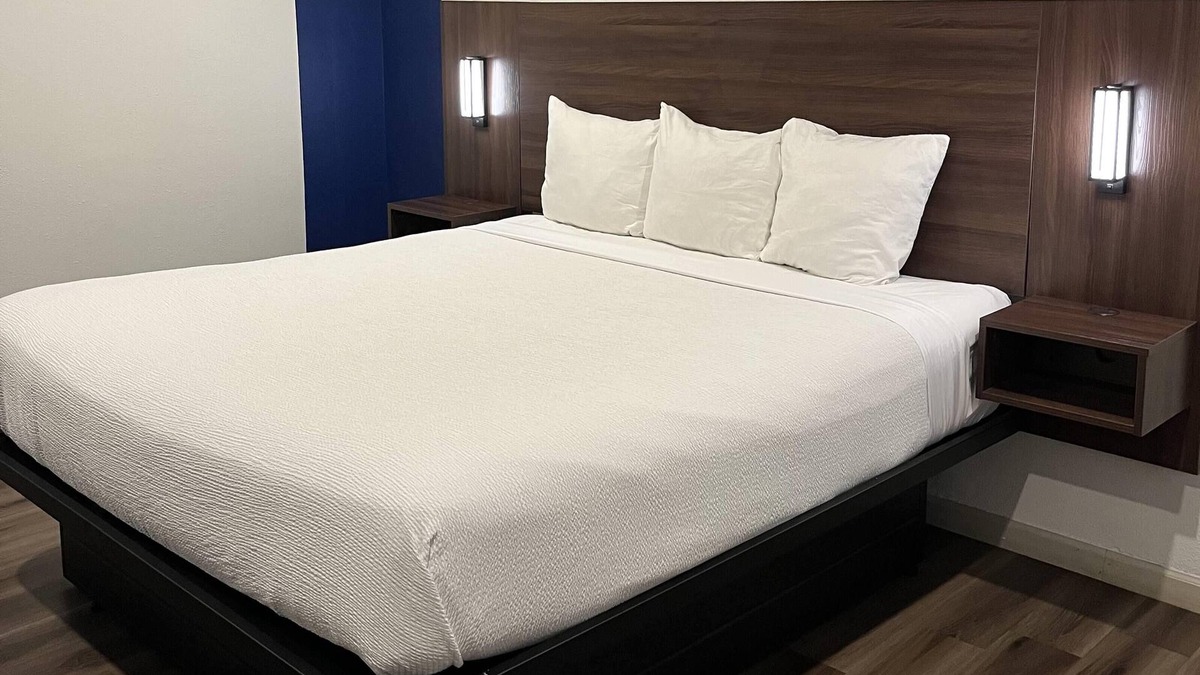 Bainbridge Hotel | Travelodge By Wyndham Bainbridge