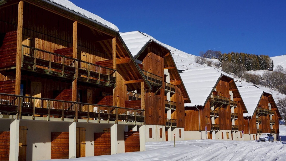 Saint-Jean-d'Arves Apartment | travelski home classic - La Fontaine du Roi