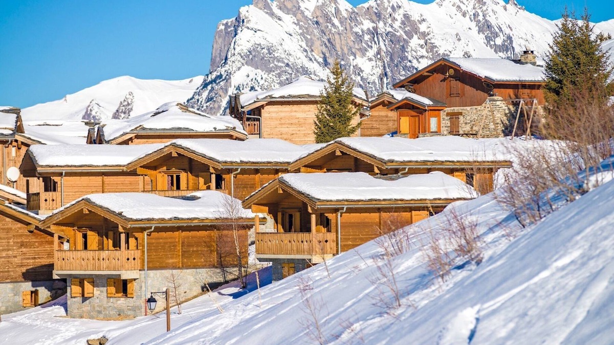Valmeinier Ski Chalet | travelski home select - Chalets Le Grand Panorama 2 3 stars