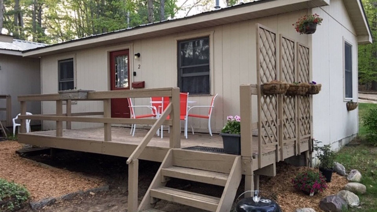 Mayfield Cabin | Traverse City 12 min to downtown, Spider Lake, On-site Rentals, Pet Friendly