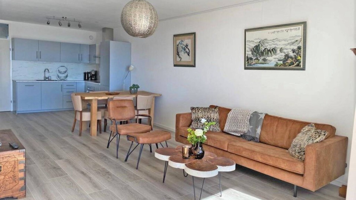 Echt House | | Travl.is Expats | NL # Real