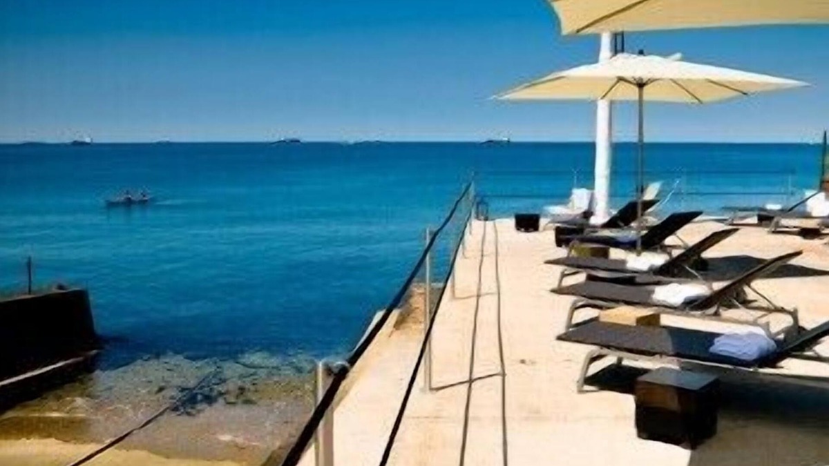 Roiano-Gretta-Barcola-Cologna-Scorcola Hotel | Tre Merli Beach Hotel