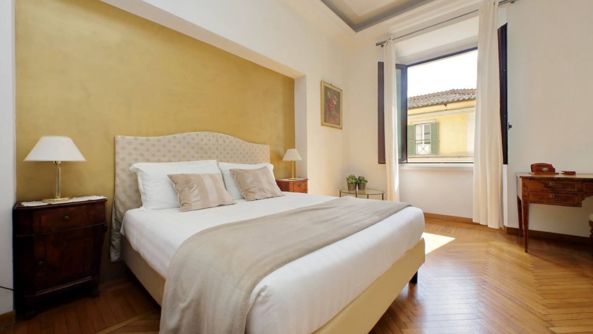 Rione II Trevi Apartment | TreasureRome - Spanish Steps Family Home