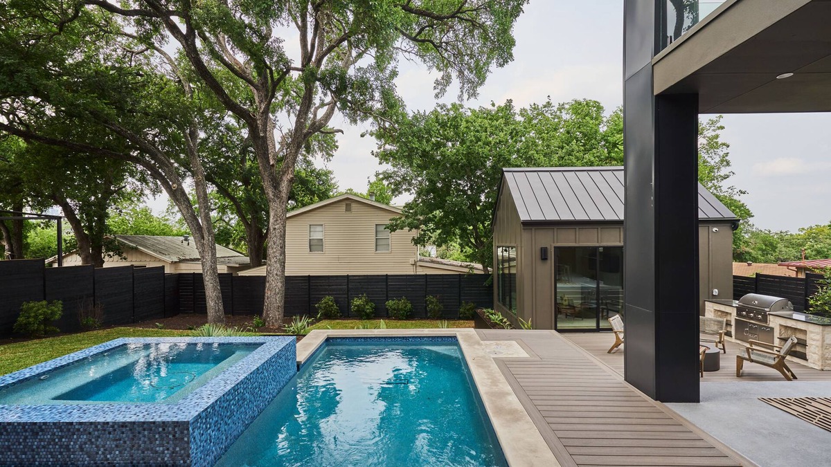 Riverside House | Treaty Oak Manor