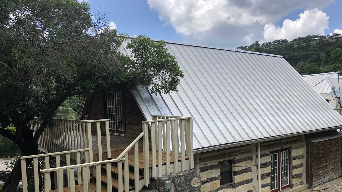 Tarpley Cottage | Tree House Cabin at 7 Canyons Ranch