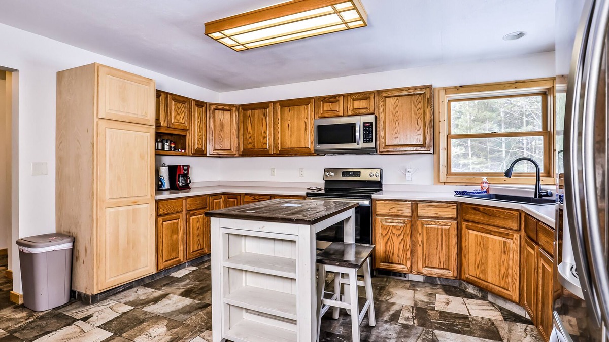 Mercer House | Tree-lined home with gas grill, firepit, & fireplace - walk to lake