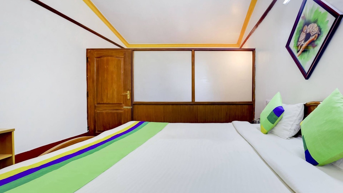 Kandal Hotel | Treebo Atithi Bhavan, 1 Km From Ooty Lake