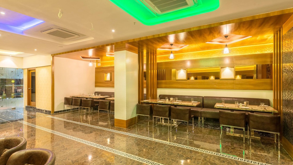 Vijayawada Hotel | Treebo Empire