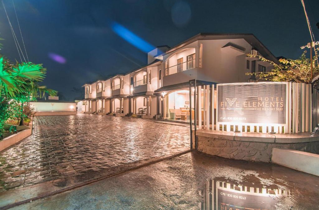 Khatri Park Housing Society Hotel | Treebo Five Elements, Lonavala
