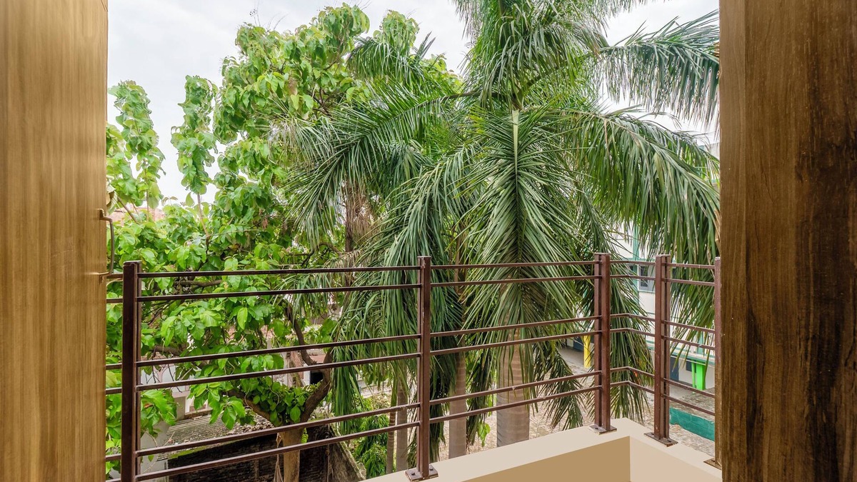 Varanasi Hotel | Treebo Raj Palace