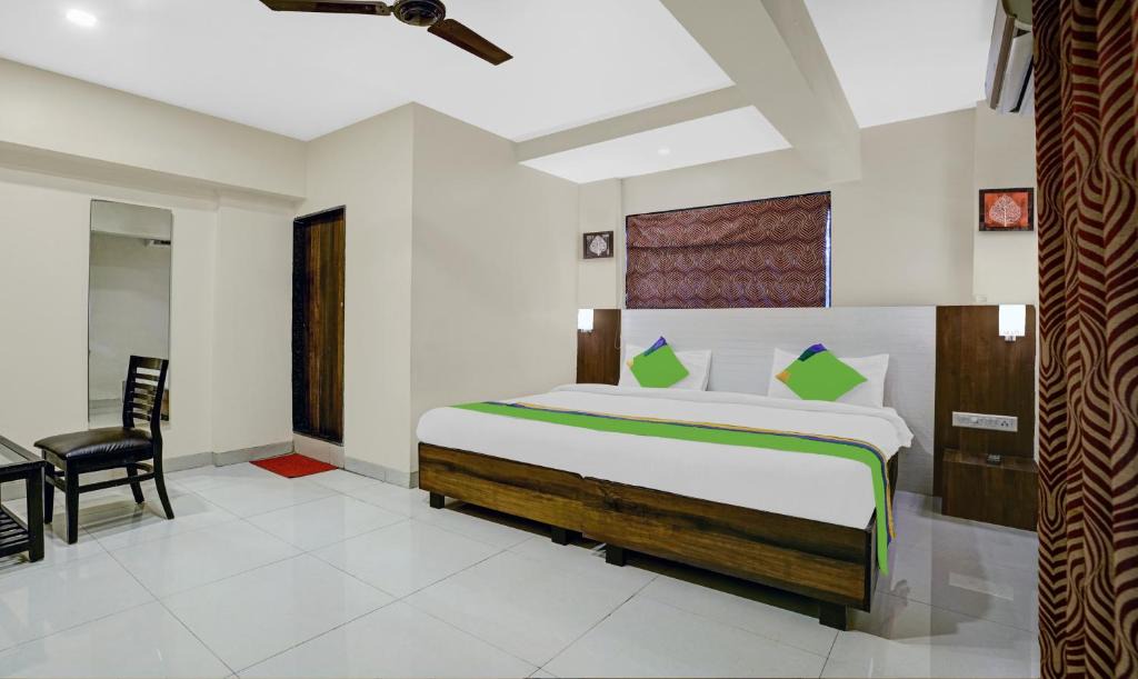 Vashi Hotel | Treebo Trend Aishwarya Comfort Stay