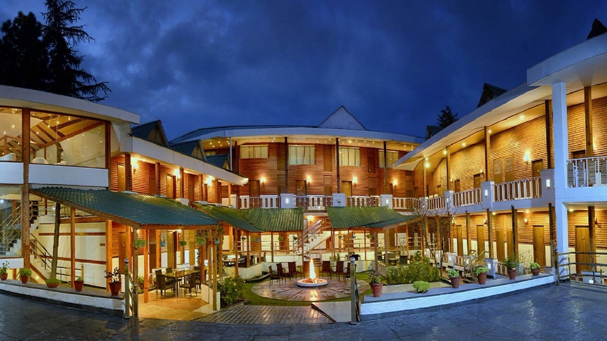Shimla Hotel | TreeHouse Chail Villas