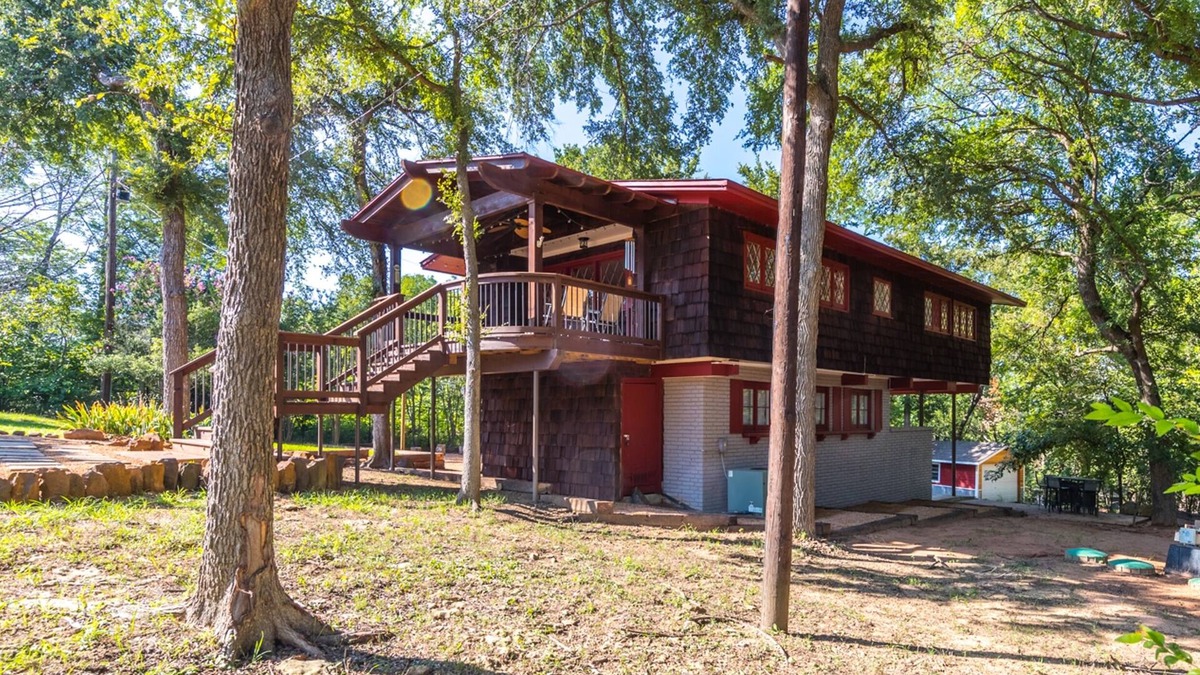 Pottsboro House | Treehouse In Tanglewood Hills