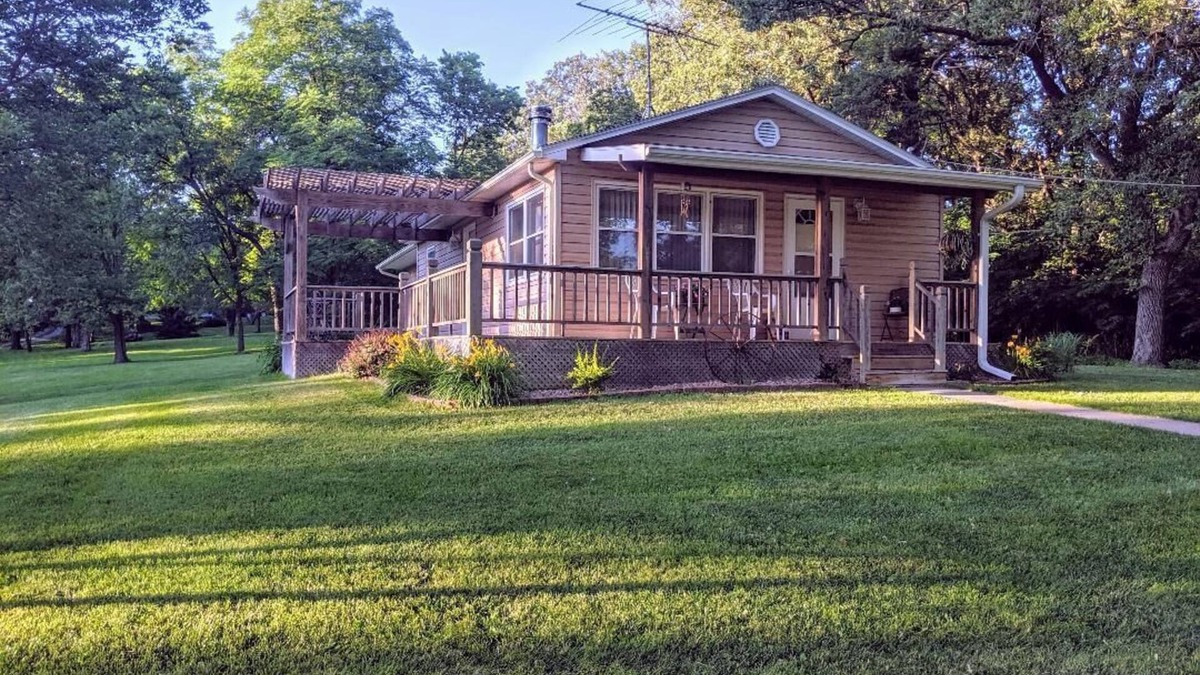 Seward County Cabin | Trees, wildlife abound- a beautiful surrounding as you relax in a cozy cabin