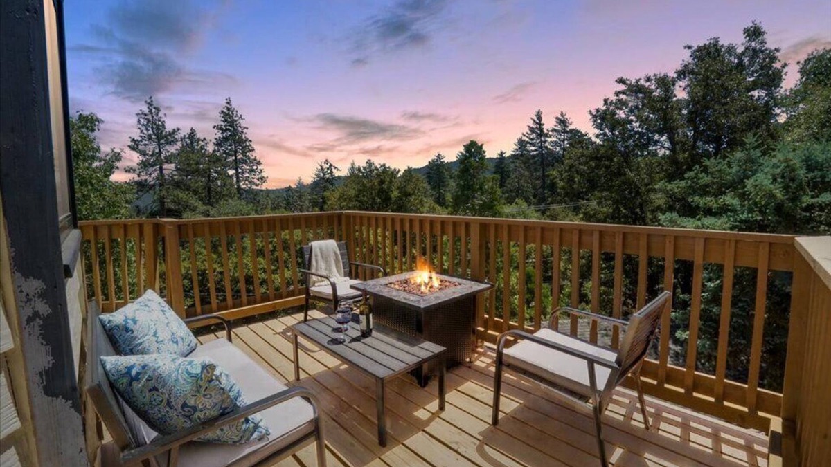 Crestline House | Treetop Haven - Indoor Jacuzzi & Hockey Table - Pet-friendly