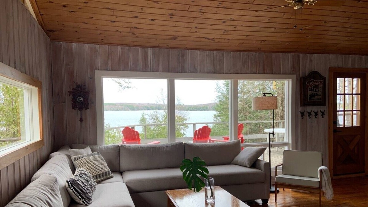 Chandos Lake House | Treetop Retreat - Chandos Lake - Beautiful Kawarthas