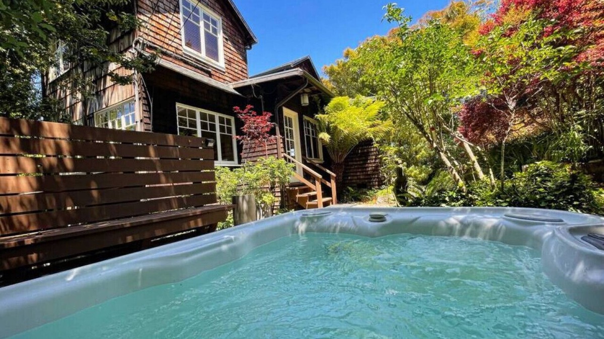 Inverness House | Treetops | Artistic Escape w/HotTub, Unreal Views