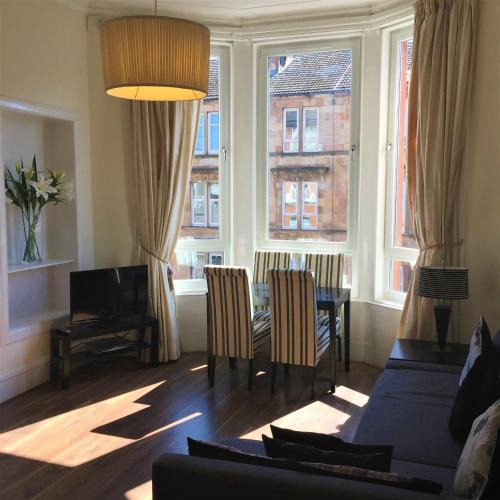 Shawlands Apartment | Trefoil Apartment - 2 Bedrooms