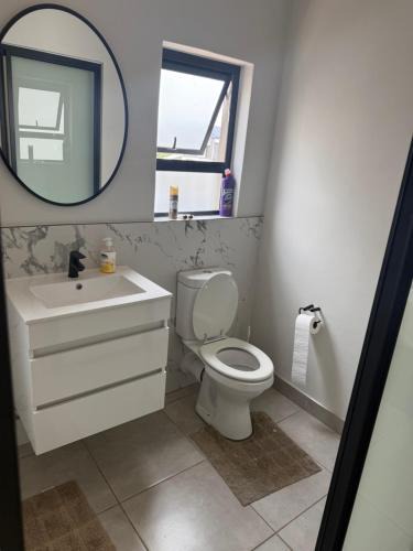 Greater Johannesburg Metropolitan Area Apartment | Treger views