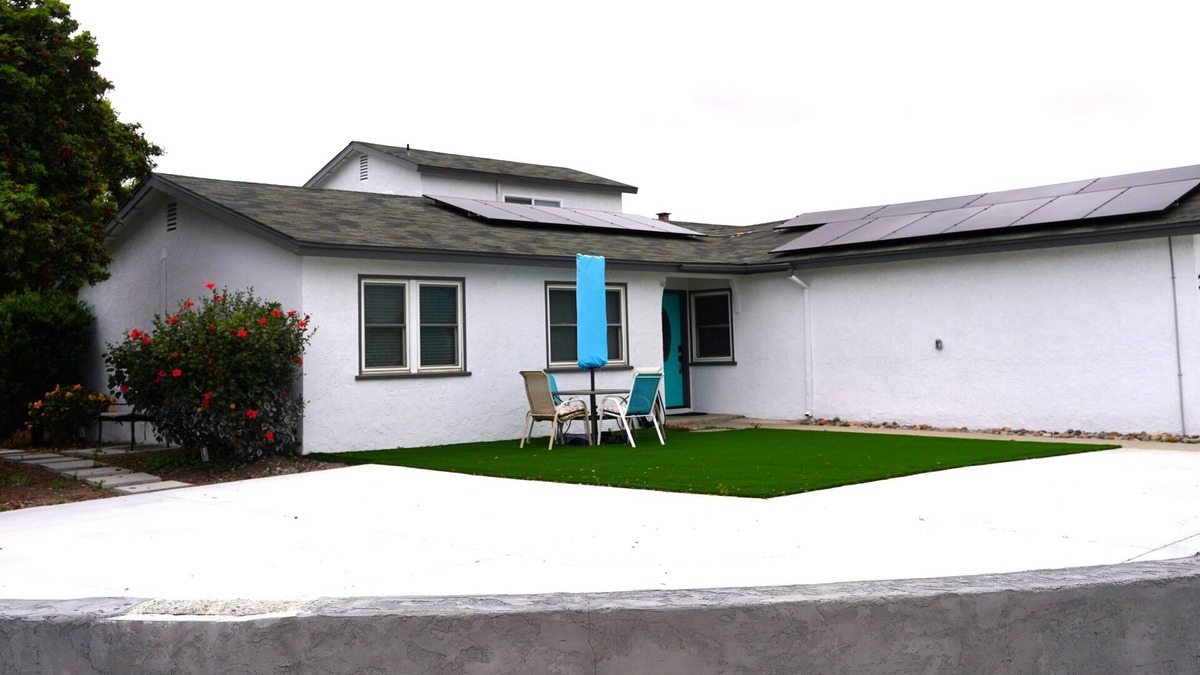 Bay Terraces House | Tremendous 4-bedroom house in San Diego with AC, Wi-Fi, Ideal for Long Stays
