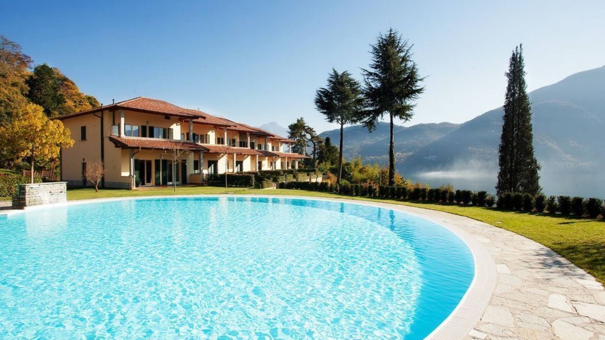 Tremezzo Apartment | Tremezzo Residence apartment no 4 with pool and spa by Italian Apartments.