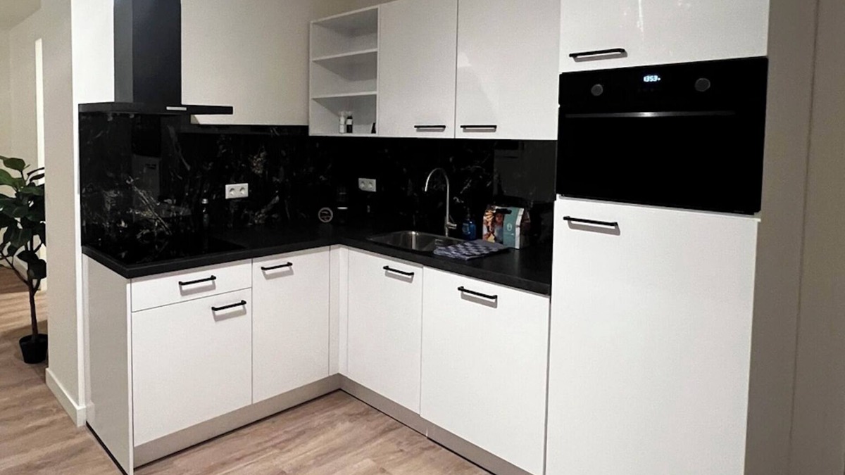 Goirle Apartment | Trendy apartment with fast WiFi, parking, and contemporary décor near Goirle's center. Sleeps four.