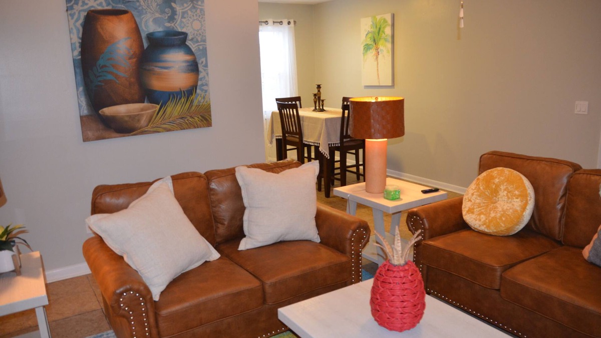 Enterprise Apartment | Trendy Escape
