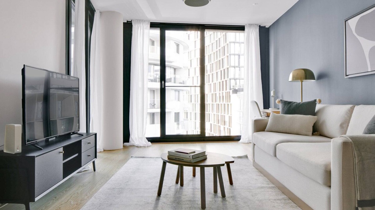 Favoriten Apartment | Trendy Favoriten 1BR w/Gym & Lounge, walk to Hauptbahnhof, by Blueground
