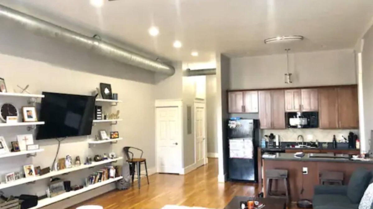 Chatham-Arch Apartment | Trendy Loft Condo near Mass Ave with FREE parking