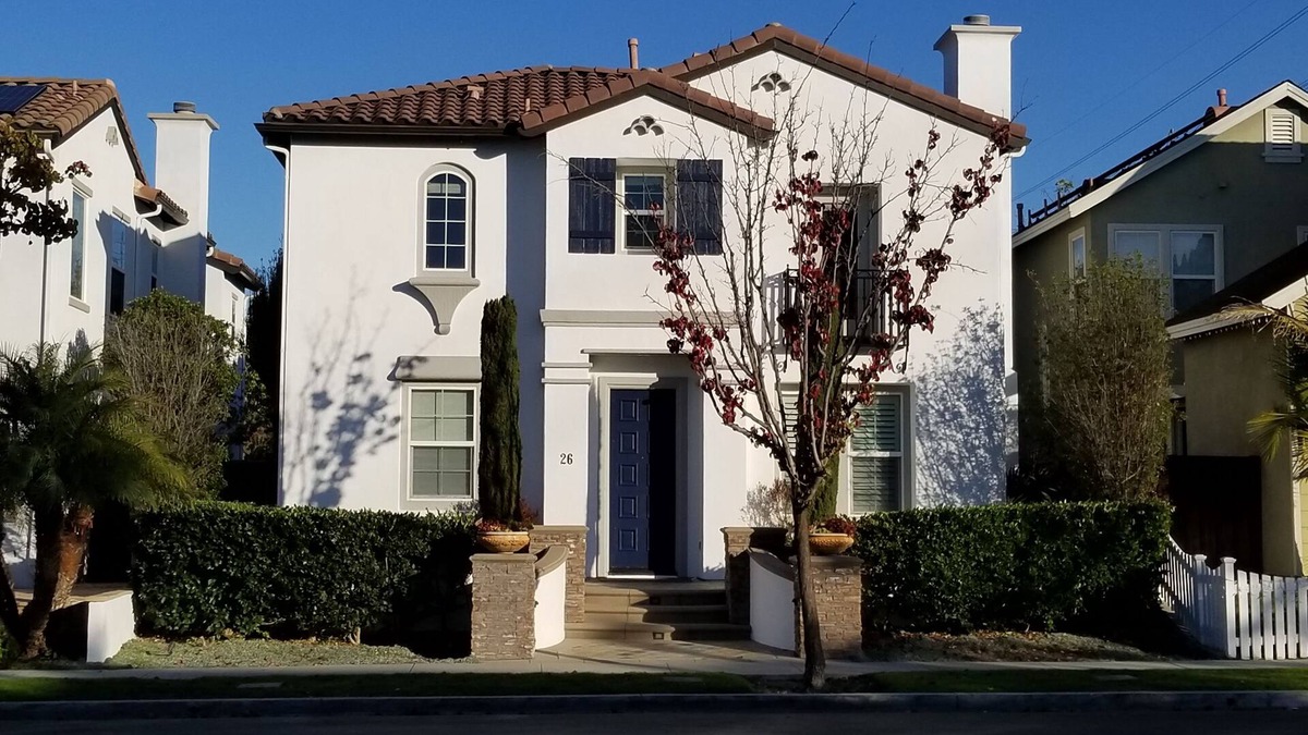 Ladera Ranch House | Trendy Serenity - Cozy Farmhouse Vibe