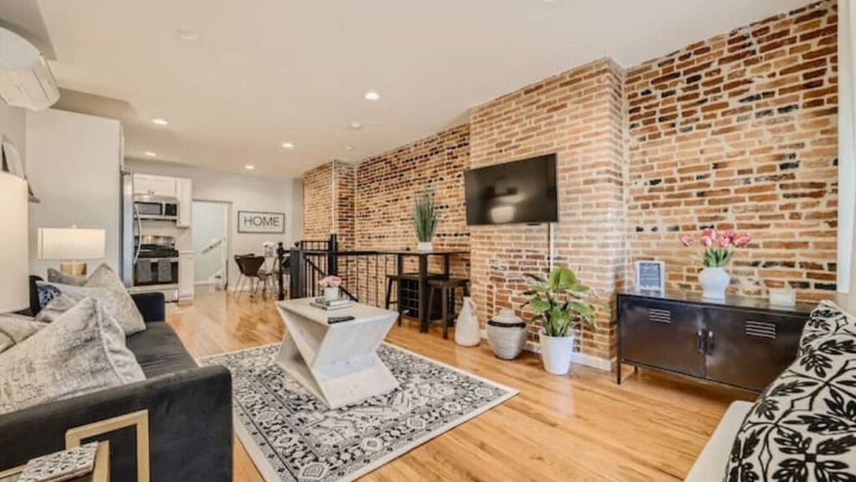 Fells Point House | Trendy Spot in Downtown Baltimore/Fells Point