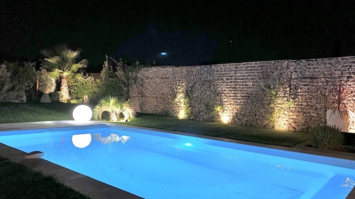Montferrier-sur-Lez Villa | Trendy villa with summer pool