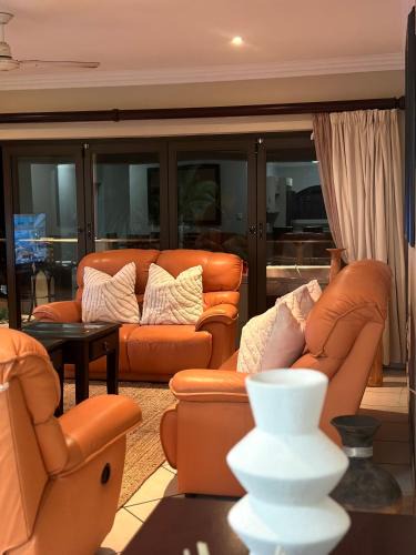 Shelly Beach Apartment | Trevi Sea-view Apartment