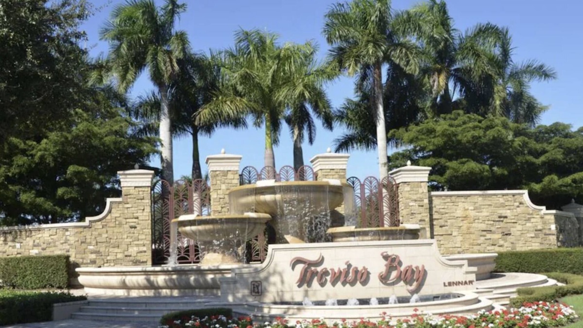 Naples Resort | Treviso Bay * 5 Star Resort * with Water View - a TPC golf course!