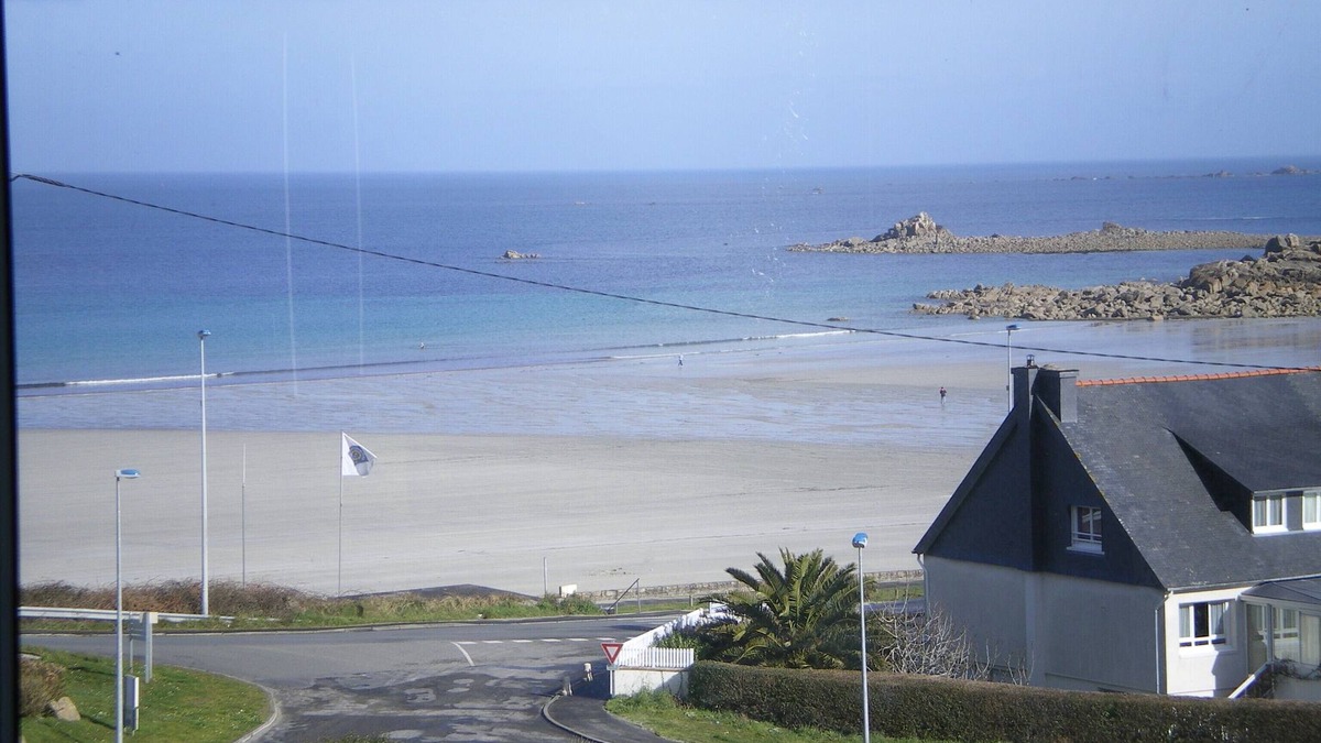 Trevou-Treguignec Cabin | TREVOU-TREGUIGNEC, 5 min from PERROS, triplex, full sea view, 100 m from the beach