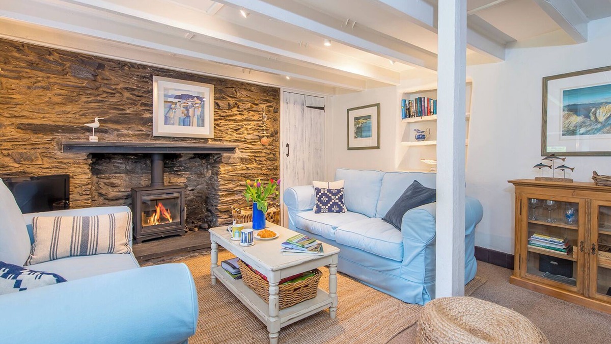 Haverfordwest Cottage | Tri Pysgodyn, Holiday Cottage Abercastle, Sleeps 4, 2 bedrooms, bathrooms