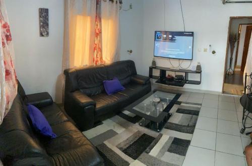Douala Apartment | TRIERHOUSE