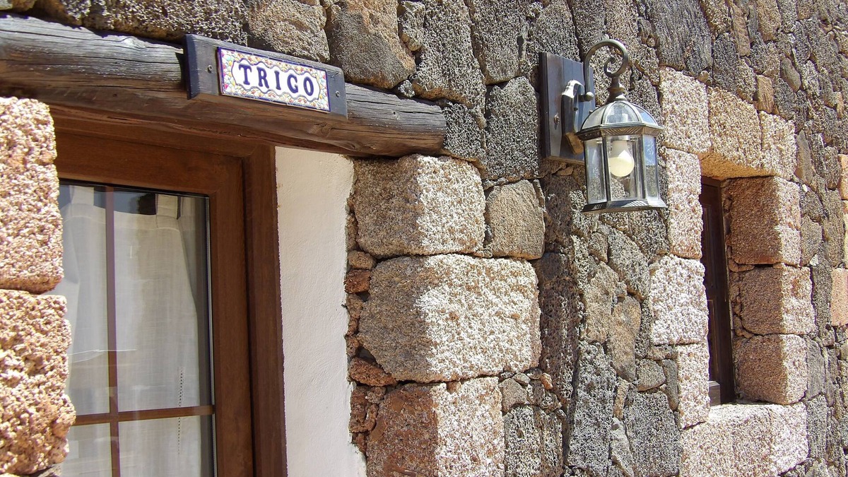 Maguez House | "TRIGO" quaint studio apartment in an old mill from the year 1912.