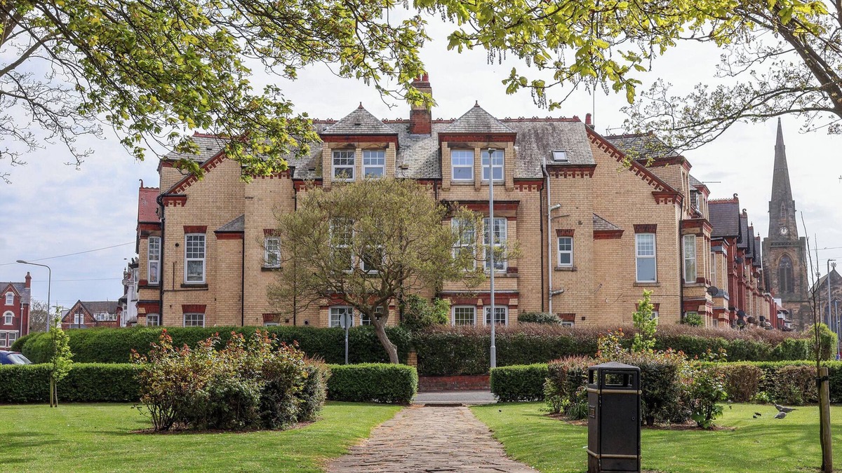 Bridlington Old Town Cottage | Trinity Lodge
