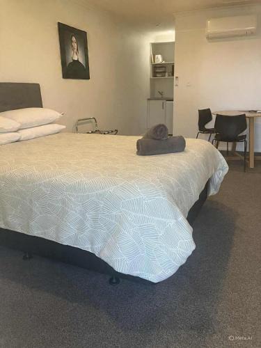 Westport Hotel | Tripinn Modern Motels & Affordable Accommodation