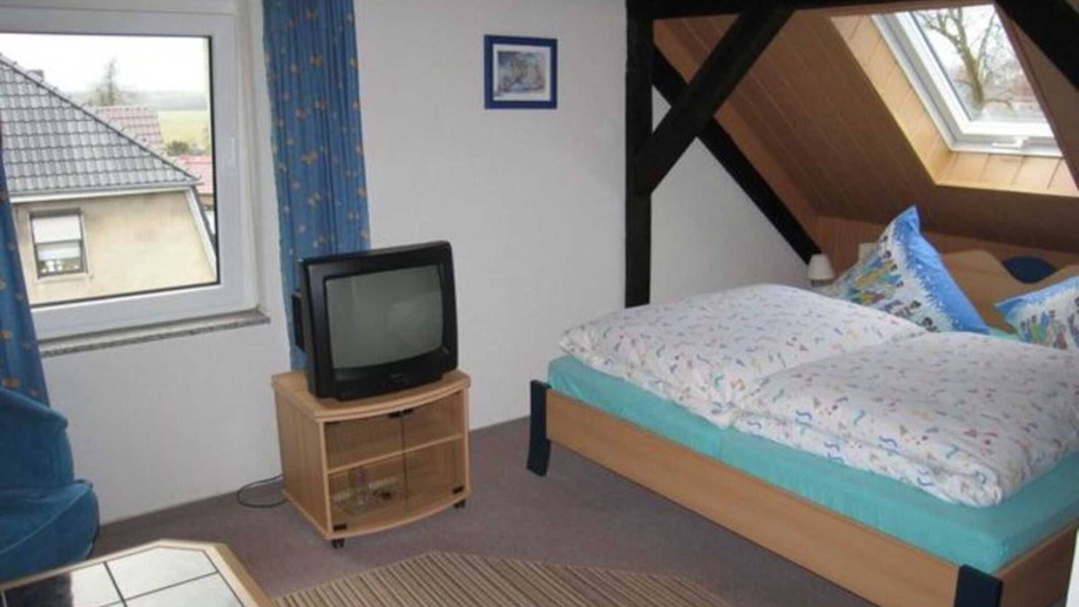 Lutherstadt Wittenberg Apartment | Triple room - Wolter guest room