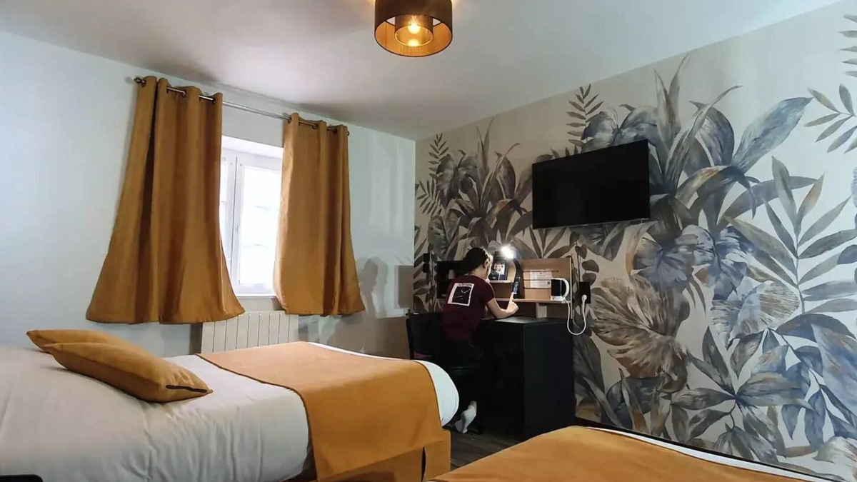 Arbigny Apartment | Triple room sleeps 3