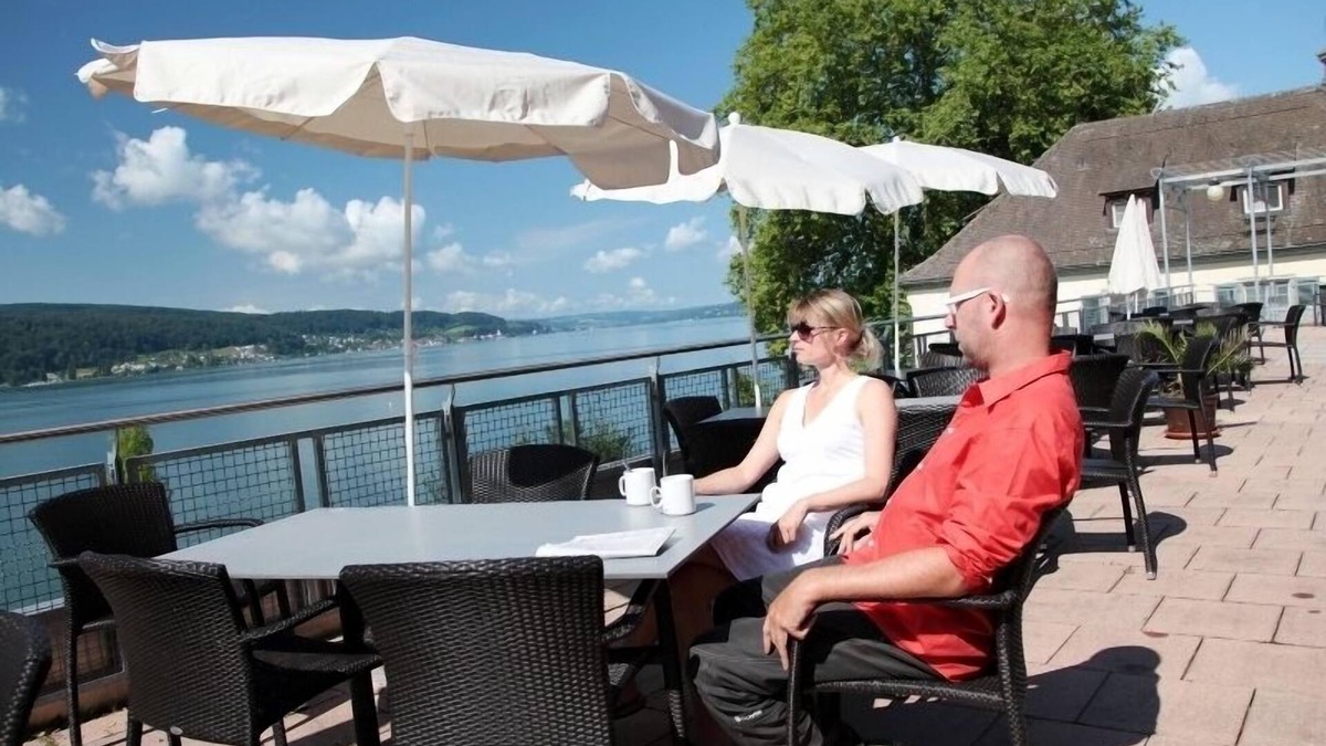 Reichenau Apartment | Triple room with one double bed and one single bed, shower/WC