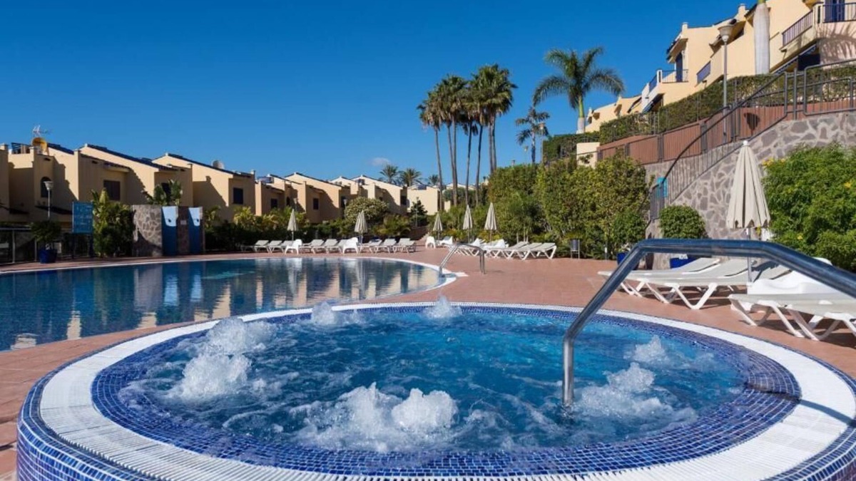 Costa Meloneras House | TRIPLEX 300 METERS FROM MELONERAS BEACH, NEXT TO MELONERAS GOLF BY LOPESAN.