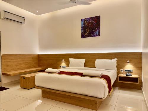 Chirala Hotel | Triviera Hotel Chirala