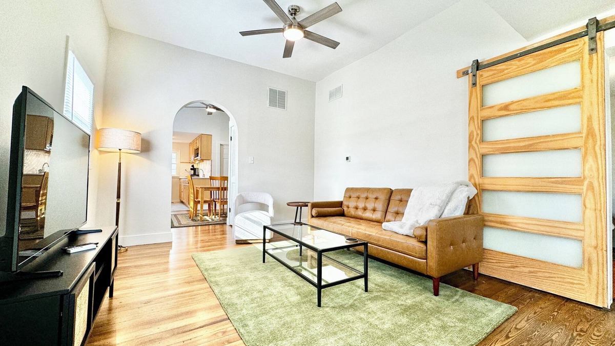 Upland House | Trojan Hideaway on First Street