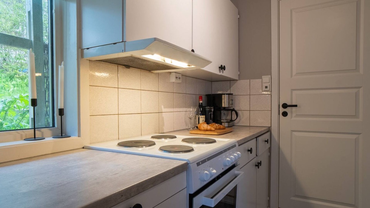 Tromso Apartment | Tromsø - near city center and close to everything! Relax and stay comfortable!
